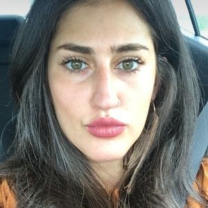 Meet your Posher, Ariel